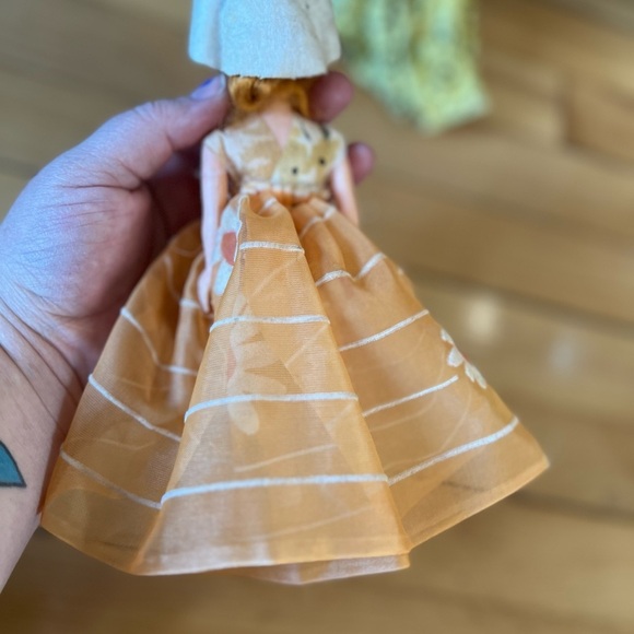 Vintage Antique open shut sleepy eyed fancy dressed up dolls - Picture 5 of 13